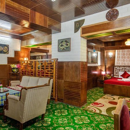 Montis Soyang Premium Heritage Hotel ガントク エクステリア 写真