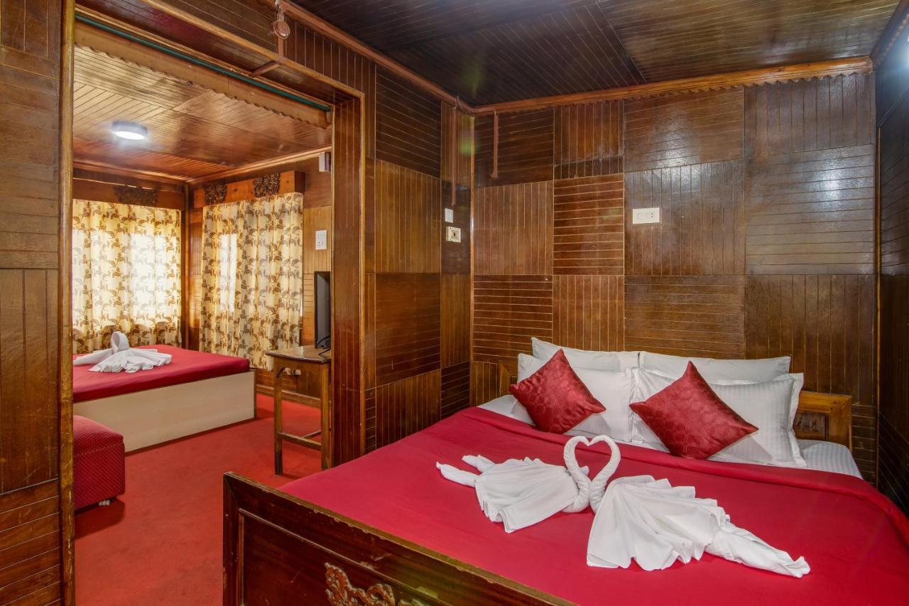 Montis Soyang Premium Heritage Hotel ガントク エクステリア 写真